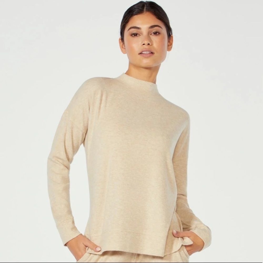 NEW Balance Collection Ally Pullover in Heather Oatmeal